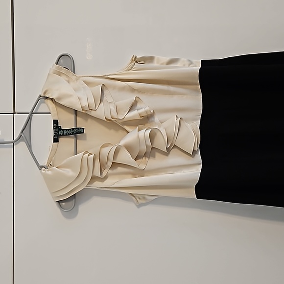 Ralpf Lauren evening dress with pure silk top. Gorgeous fringes. Size 12. - Picture 13 of 15